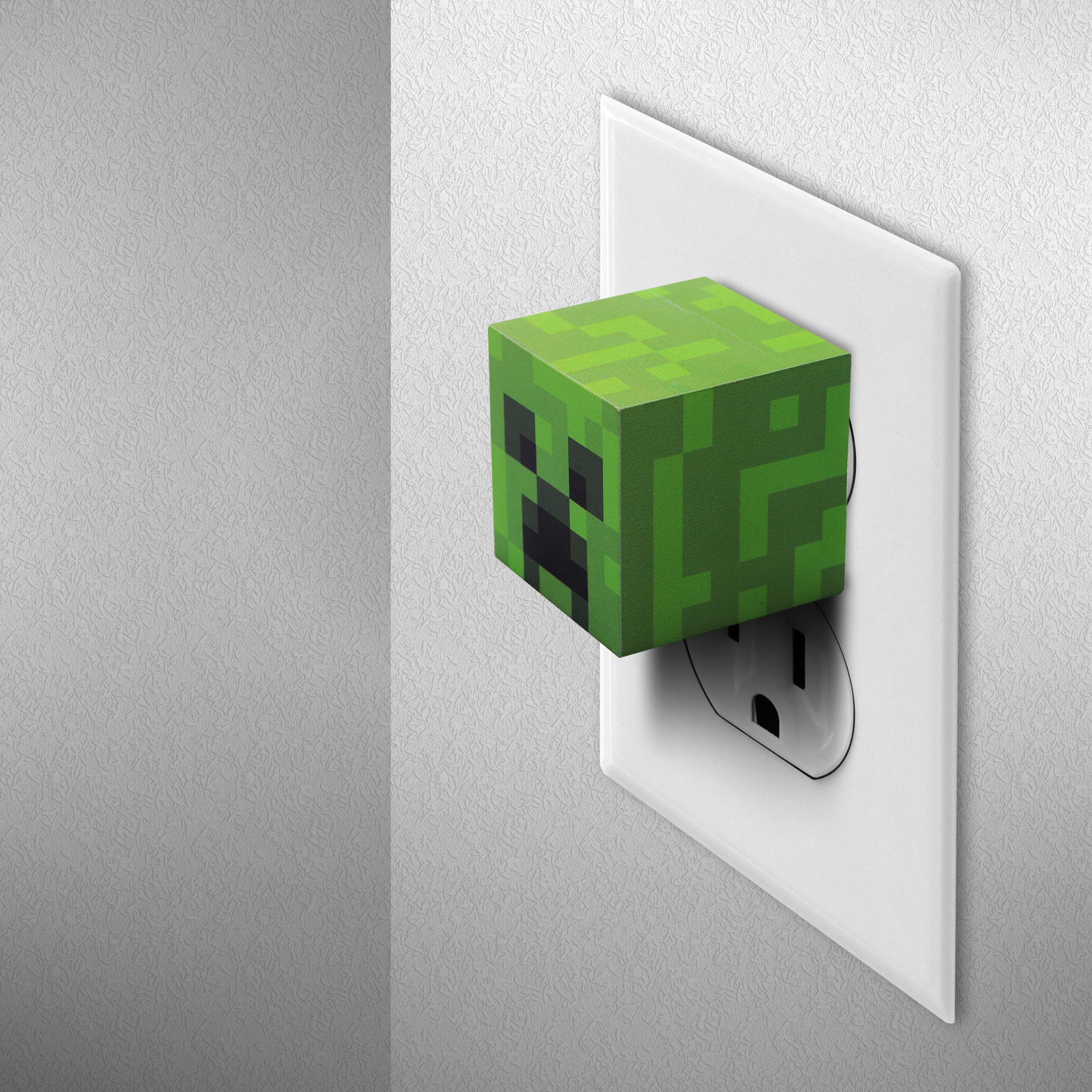 Minecraft Green Creeper Plug-In Nightlight with Auto Dusk to Dawn Sens ...