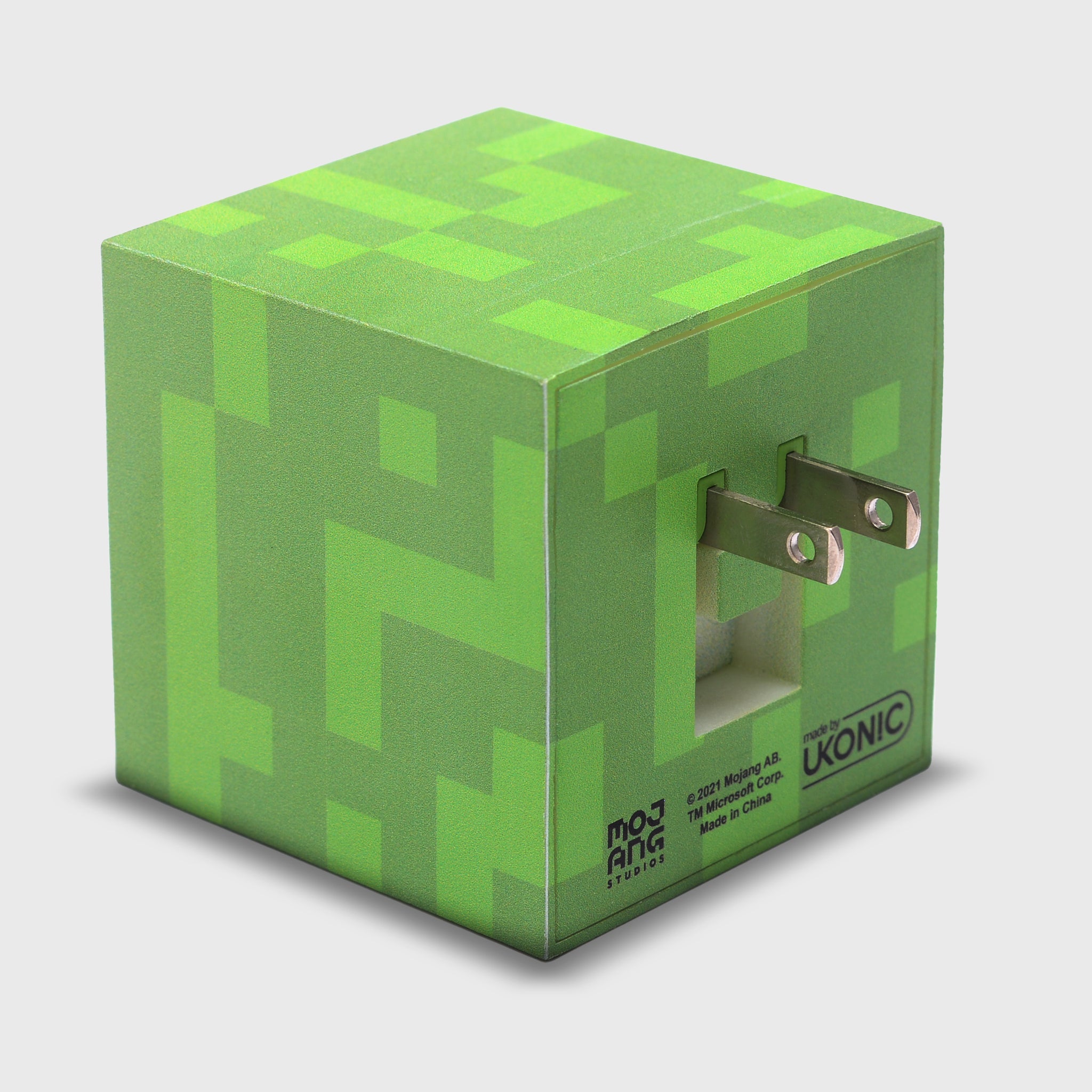 Ukonic Minecraft Green Creeper Plug-In Nightlight with Auto Dusk to Dawn  Sensor