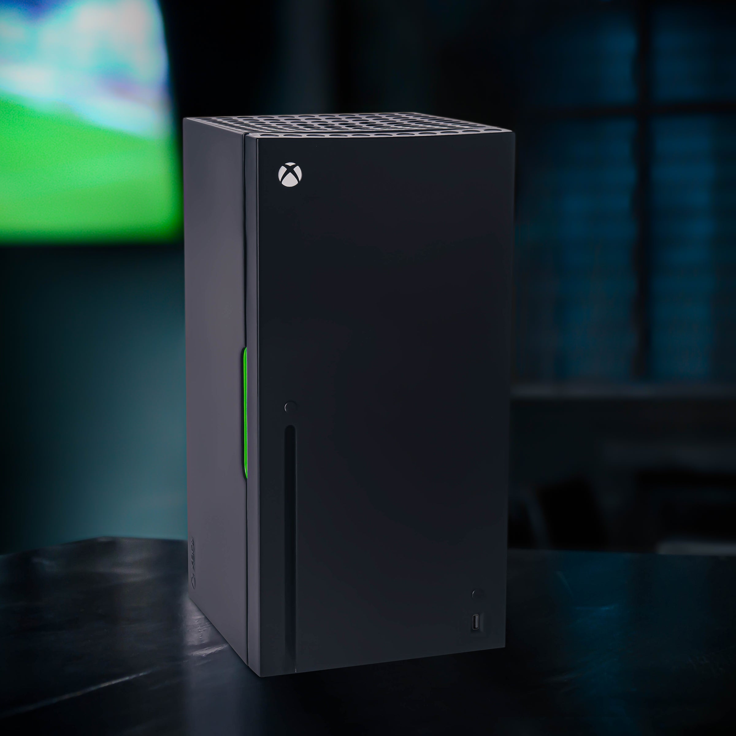 XBOX Series X Replica Desktop Personal Chiller: 8-Can Travel