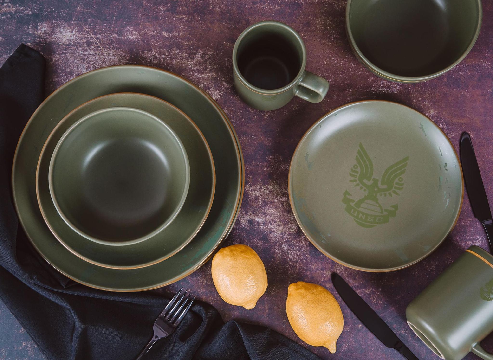 Chief Tableware Halo Master-Chief Dinnerware Set – Ukonic