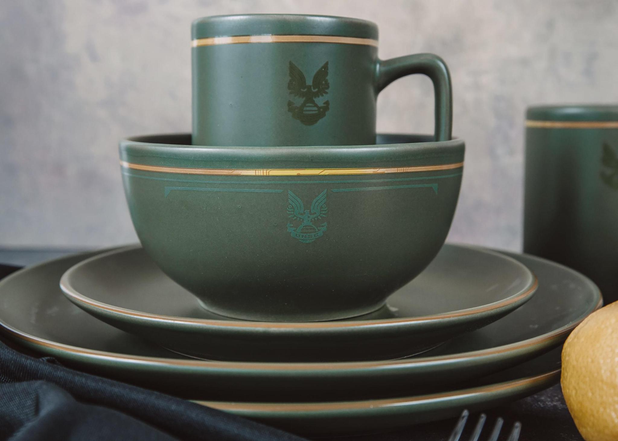 Chief Tableware Halo Master-Chief Dinnerware Set – Ukonic